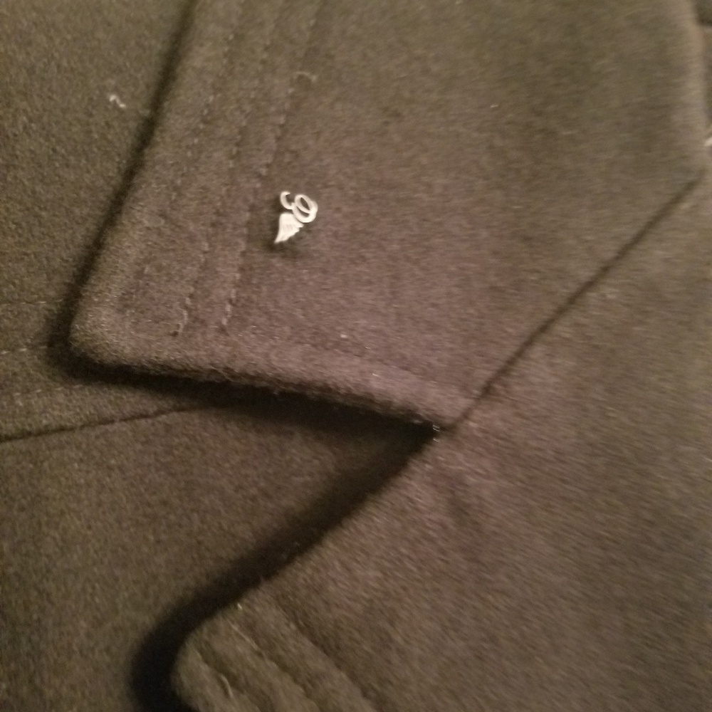 Coat - Picture 4 of 6